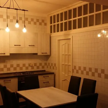 Nice Apt. バーリ