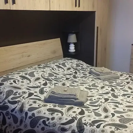 Nice Apt. * バーリ