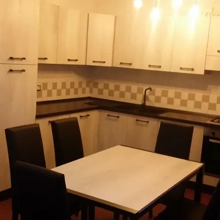 アパート Nice Apt. バーリ