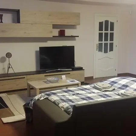 Appartement Nice Apt. *